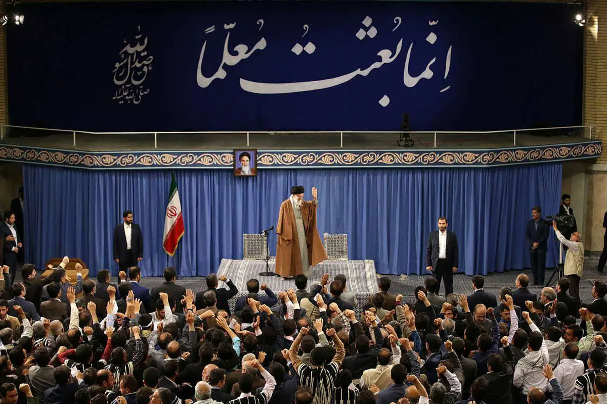 (تصاویر) دیدار معلمان و فرهنگیان با رهبر انقلاب