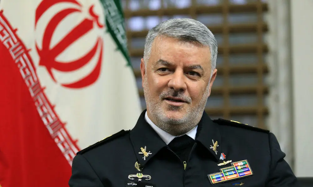 فرمانده نیروی دریایی ارتش: آمریکا منطقه را ترک کند
