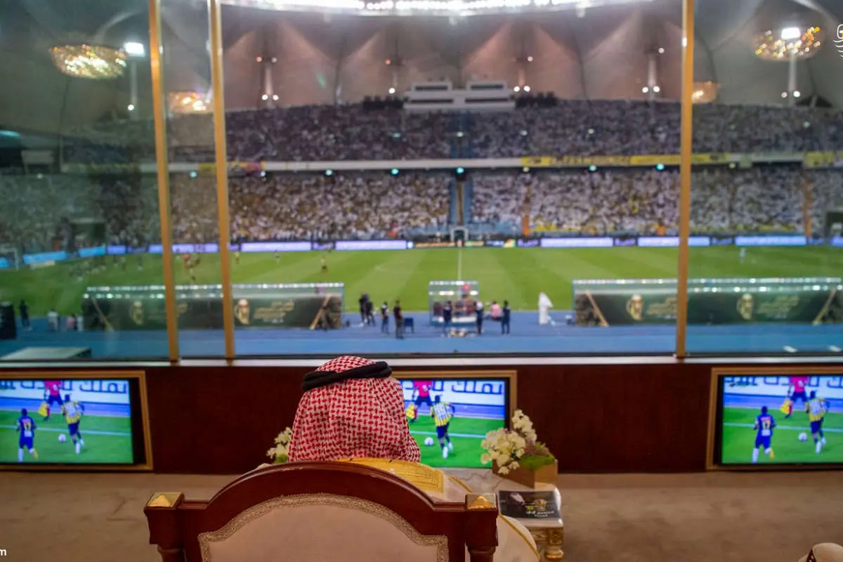 (تصاویر) ملک سلمان و بن سلمان در فینال جام پادشاهی عربستان
