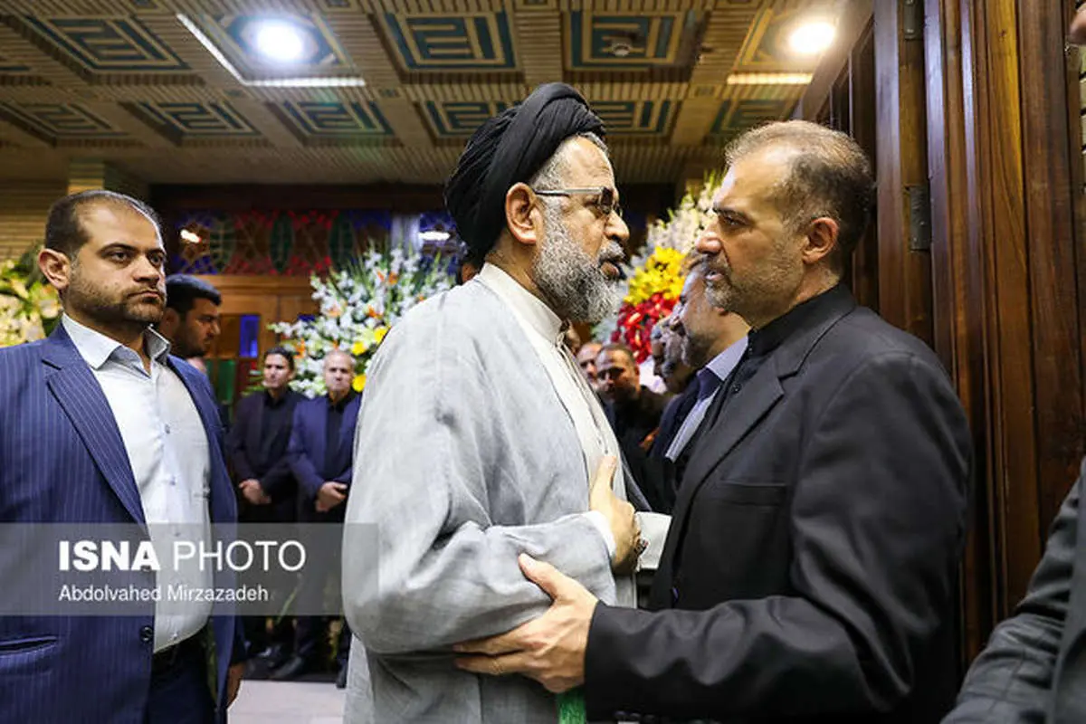 (تصاویر) از رحمتی تا حسین فریدون در ختم مادر کاظم جلالی
