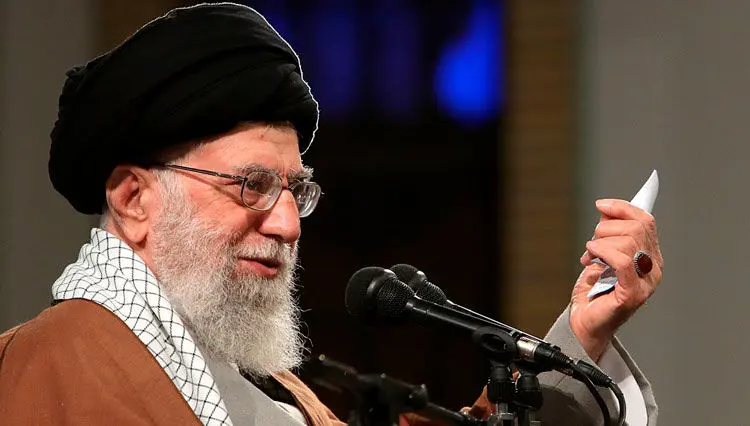 رهبر انقلاب: مشکلات نظام پارلمانی از نظام ریاستی بیشتر است