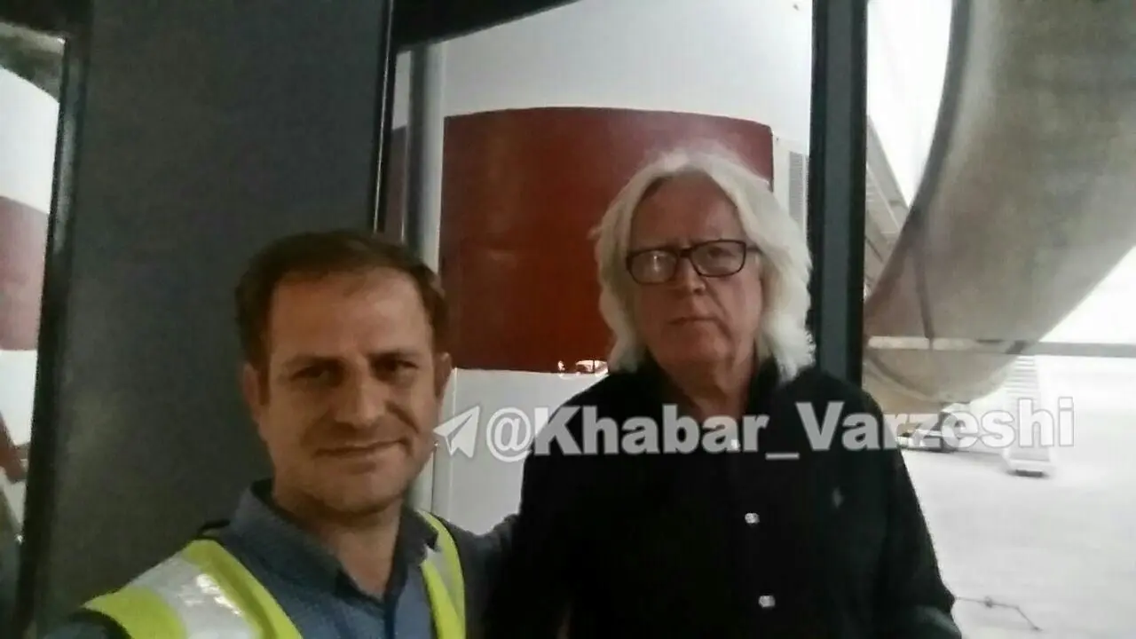 تصویری از شفر در حال ترک ایران