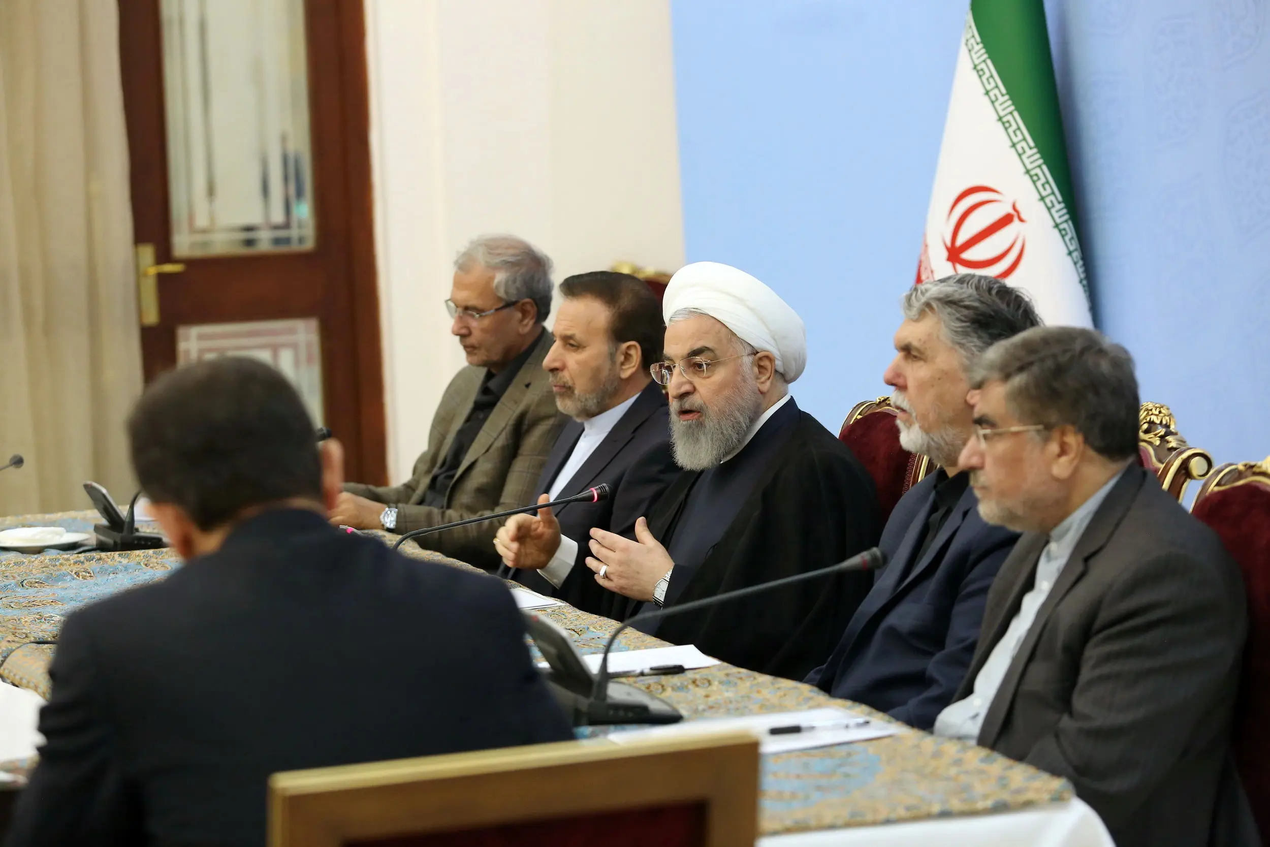 روحانی: همه پرسی، بن‌بست‌شکن است/ رهبر انقلاب سال ۸۳ رفراندوم هسته‌ای را قبول کردند