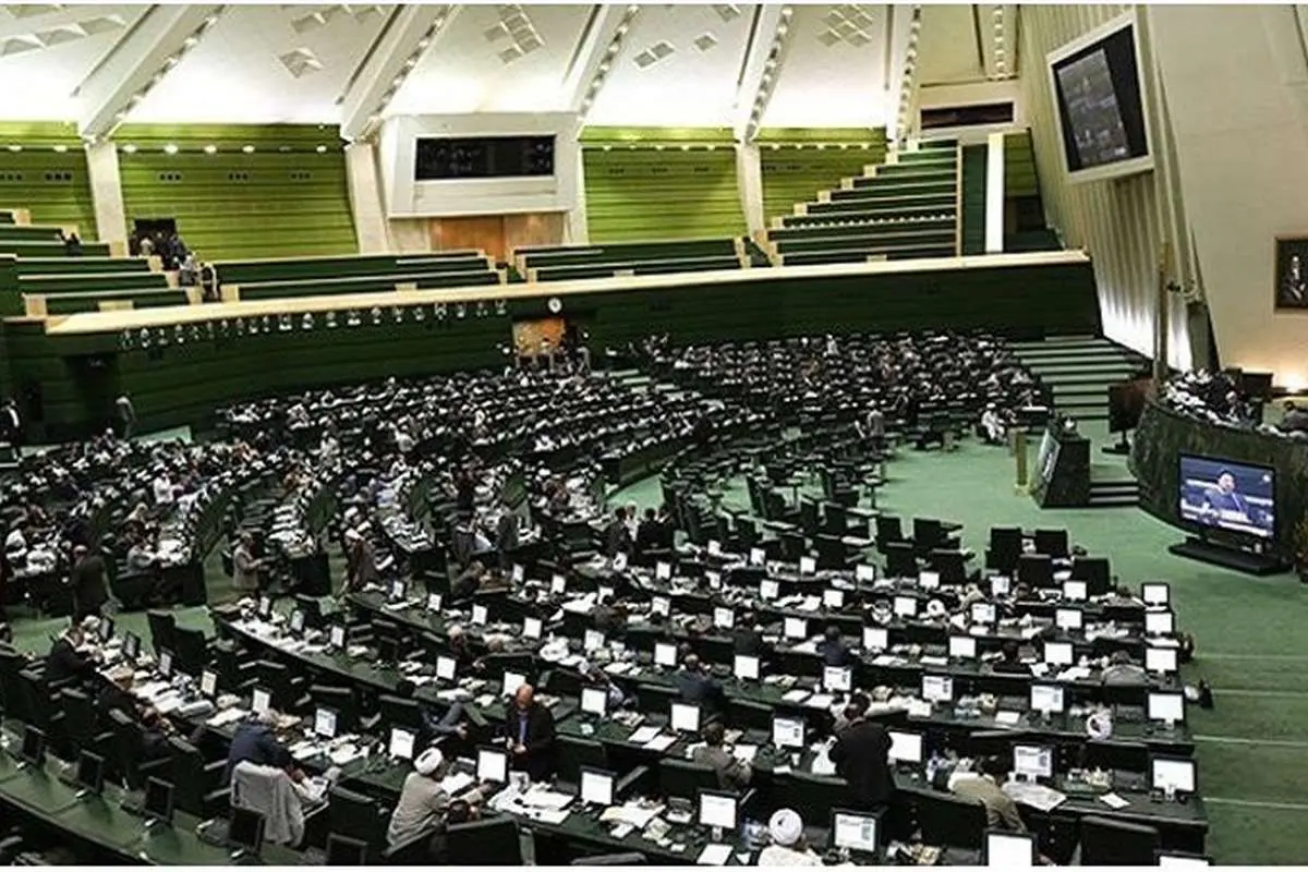 قانون منع به کارگیری بازنشستگان به کجا رسید؟