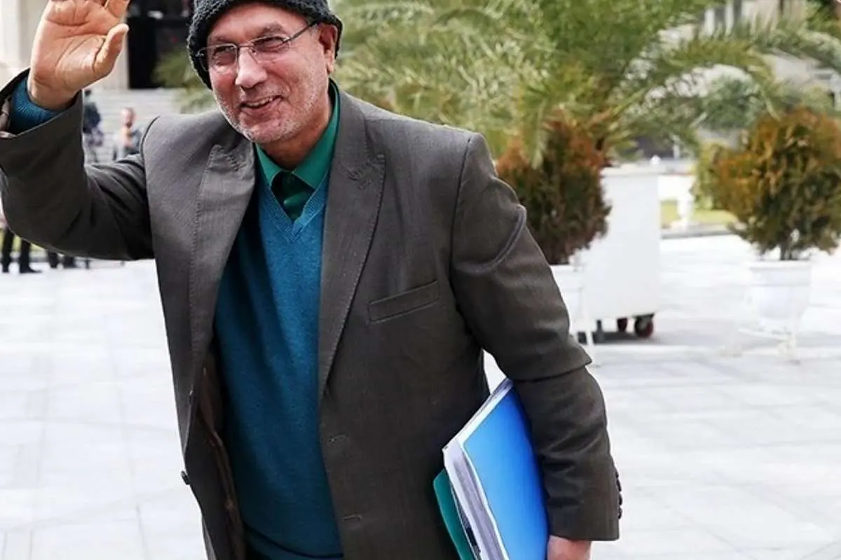 سعی می‌کنم هم‌زمان سخنگوی دولت و ملت باشم
