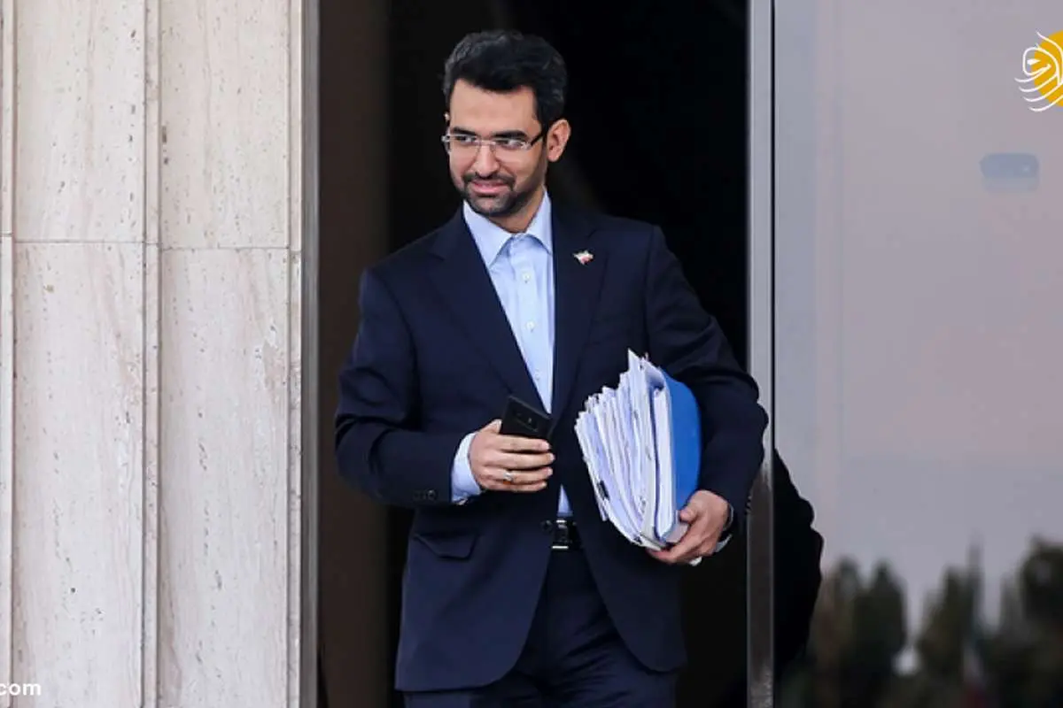 لیست نمایشی وزیر ارتباطات در گاوصندوق!