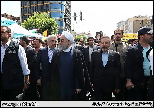 (تصاویر) حضور روحانی در راهپیمایی روز قدس