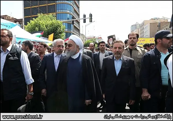(تصاویر) حضور روحانی در راهپیمایی روز قدس