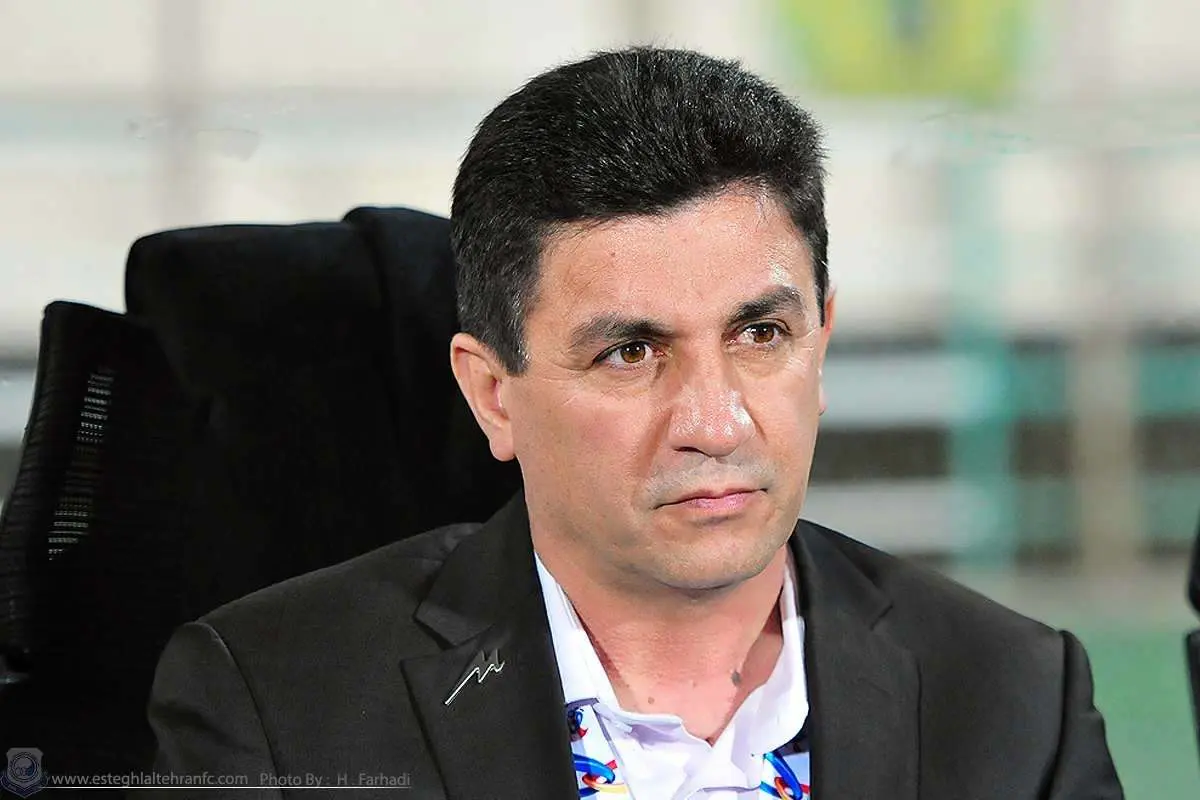 قلعهنویی یک بار هم شده سند رو کند
