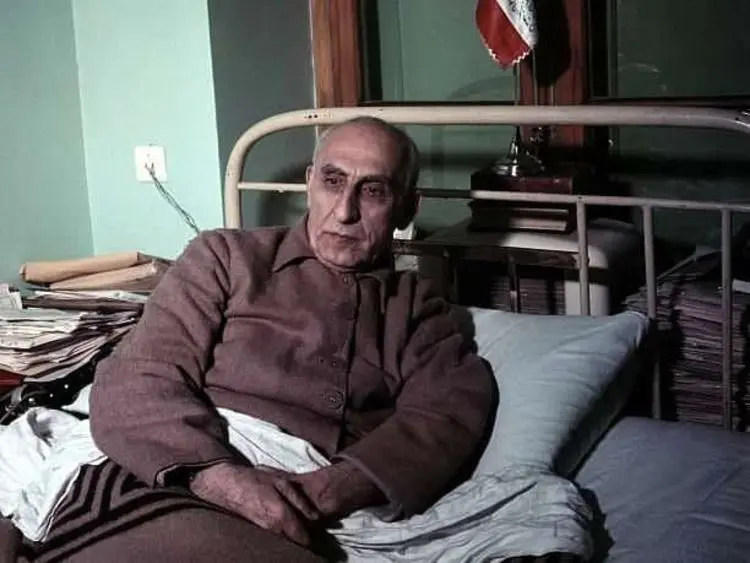 (ویدئو) شعر اخوان برای دکتر مصدق