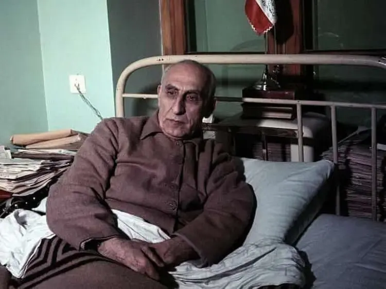 (ویدئو) شعر اخوان برای دکتر مصدق
