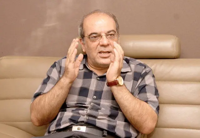 عباس عبدی: "سناريوی پرستو" توهین به شعور نجفی است