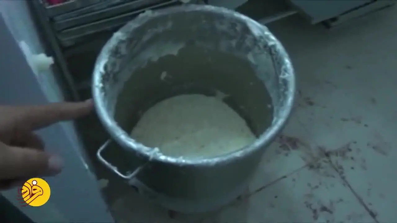 (ویدئو) استفاده از الکل صنعتی و شربت آلومینیوم در یک شیرینی فروشی مشهور