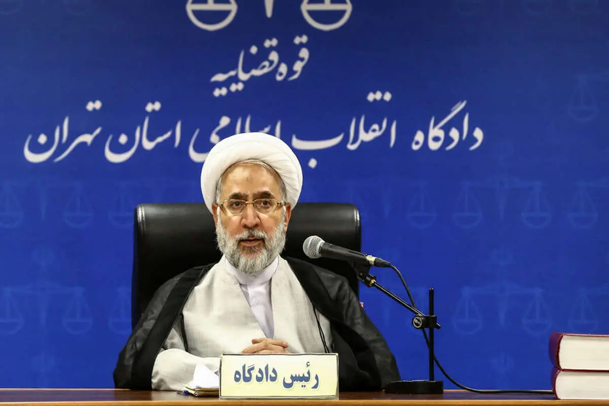 (تصاویر) حواشی اولین دادگاه ۱۴ متهم پرونده ارزی