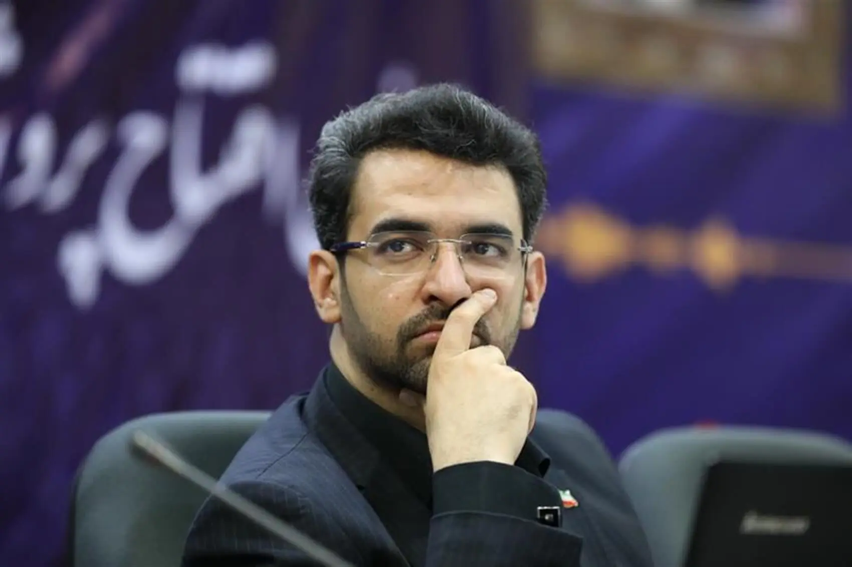 کارت زرد مجلس به «آذری جهرمی»