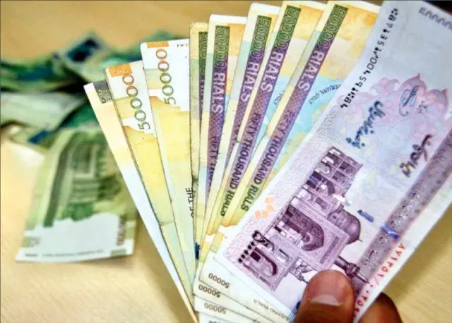 اجماع نظر بر سر تخلف در افزایش حقوق کارمندان