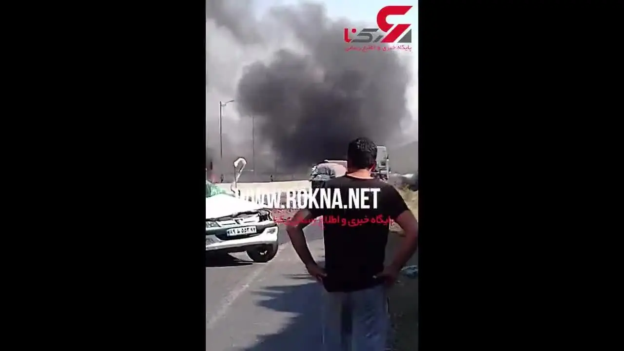 (ویدئو) لحظه وحشتناک سوختن ماشین‌ها در جاده شیراز