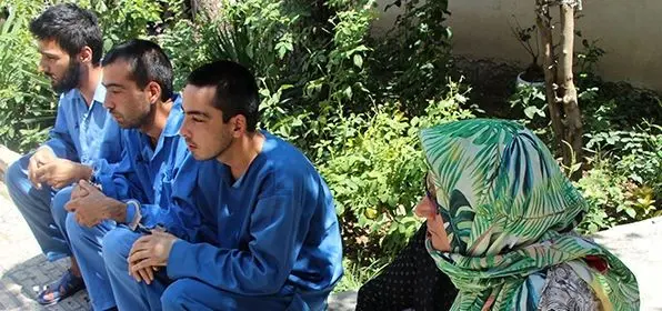 زورگیری دسته‌جمعی یک خانواده!