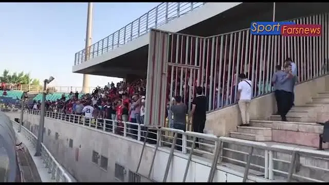 (ویدئو) شعار هواداران پرسپولیس علیه هیات مدیره