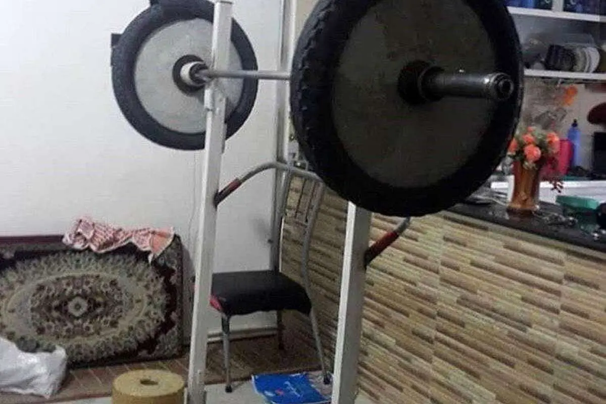 (عکس) تصویری دردناک از دختران وزنه بردار