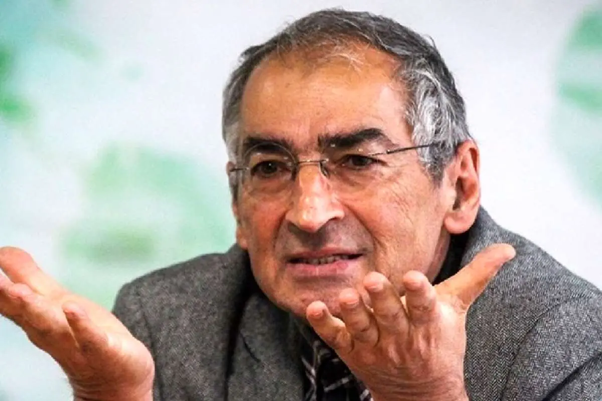 زیباکلام: اصلاحطلبان نباید به هر قیمتی در انتخابات شرکت کنند