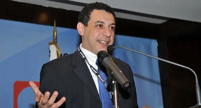 موافقت دادگاه با آزادی؛ نزار زاکا تحویل نماینده لبنان می‌شود