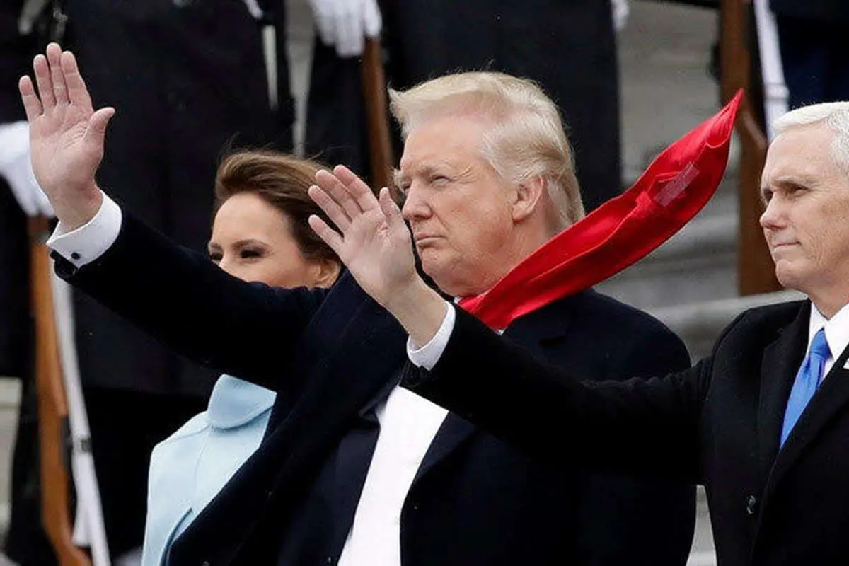 (تصاویر) این بار شلختگی ترامپ سوژه رسانه‌ها شد!