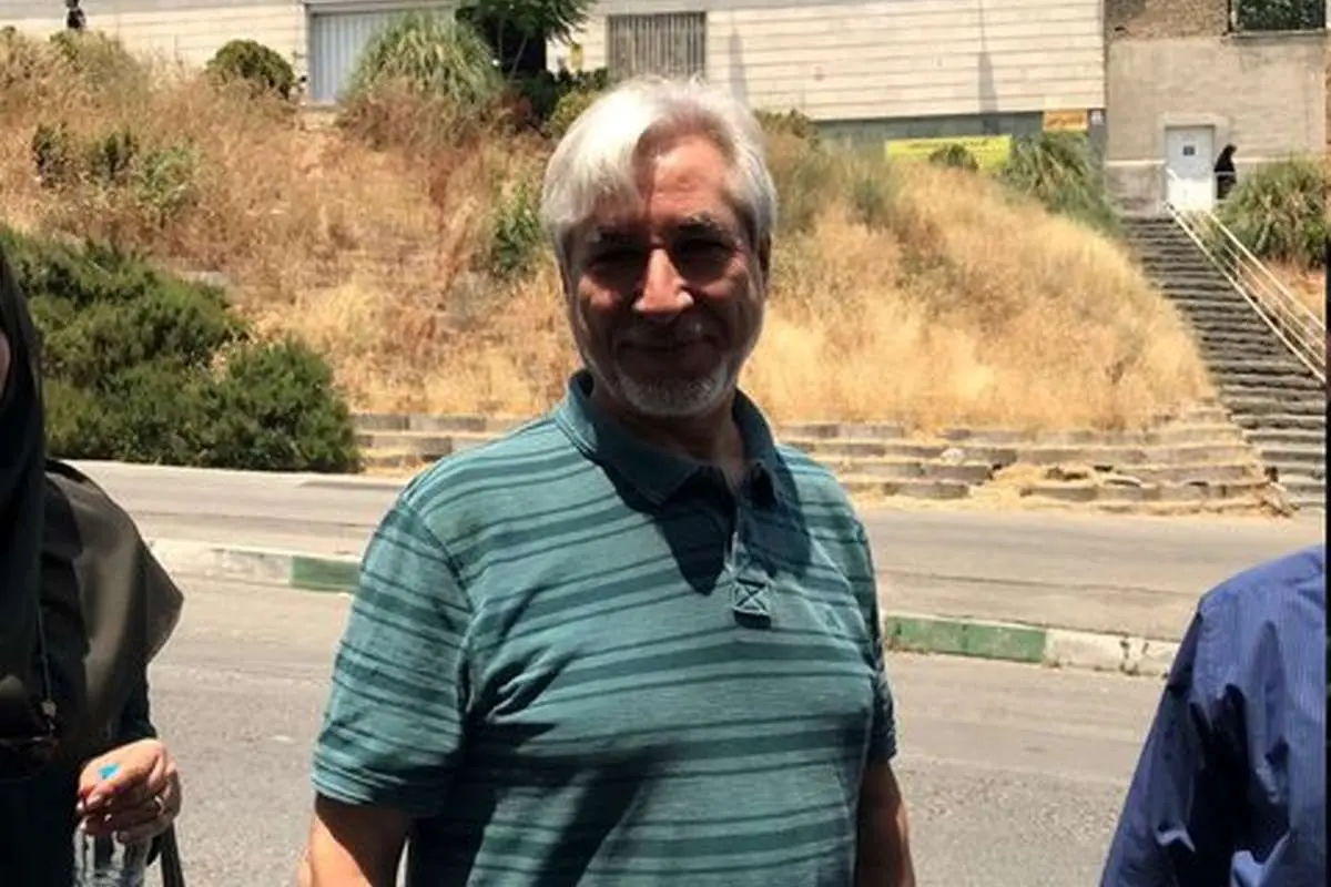 عرب سرخی برای اجرای حکم عازم اوین شد