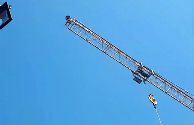 خودکشی عجیب و ترسناک در نیاوران!