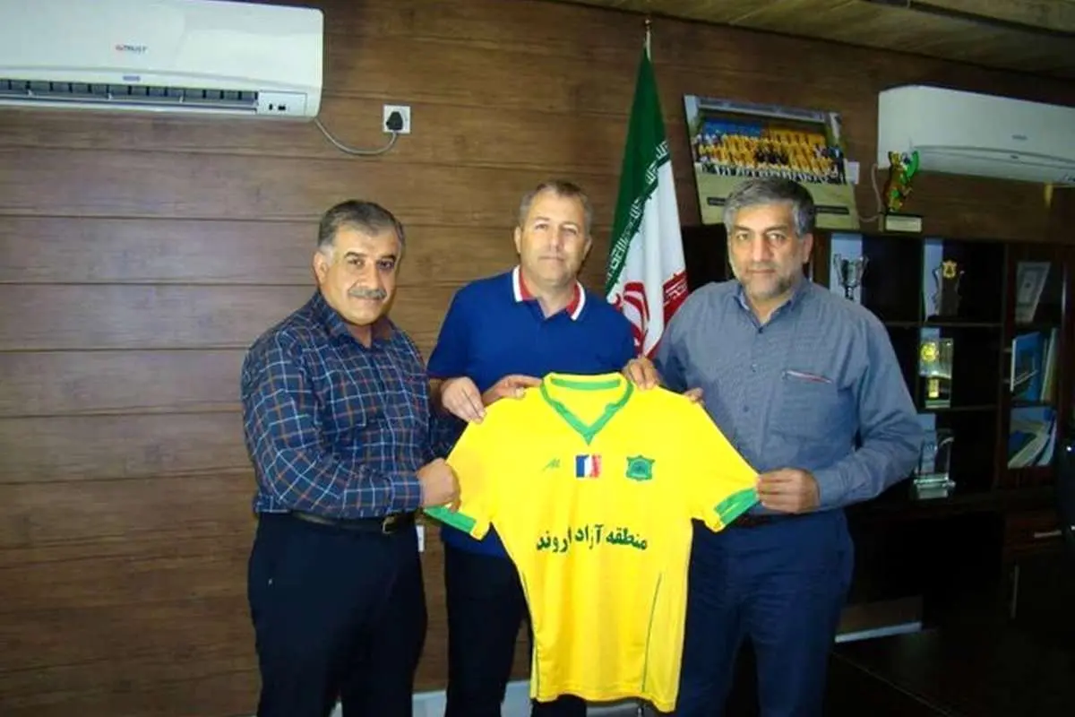 اسکوچیچ سرمربی صنعت نفت آبادان شد