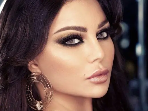 ادعای عجیب یک دختر: به خاطر شباهتم به خواننده عرب من را دزدیدند!
