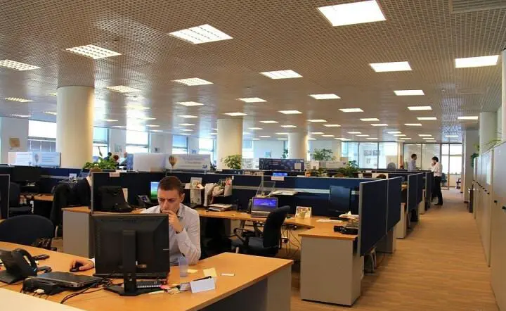 ساعت کاری ادارات استان تهران اعلام شد