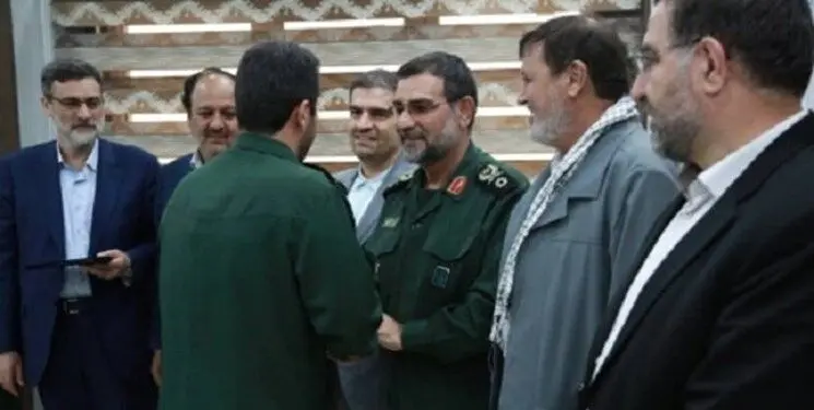 تجلیل از عوامل سرنگونی و کشف بقایای پهپاد متجاوز آمریکایی