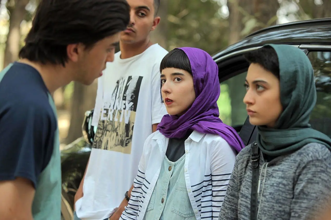 نقد و بررسی فیلم درساژ؛ طناب‌ها را محکم کنید!