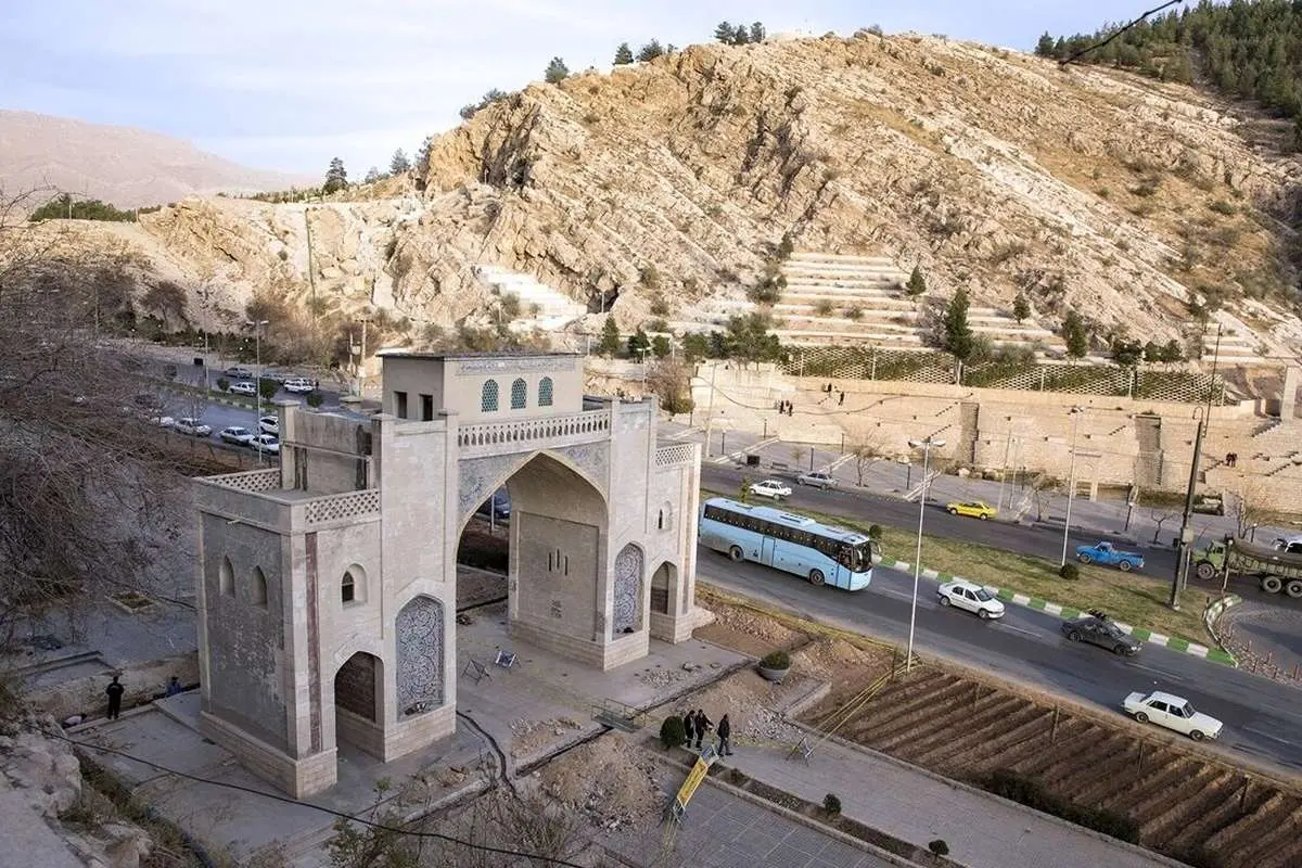 مسیرهای منتهی به دروازه قرآن شیراز بسته میشود
