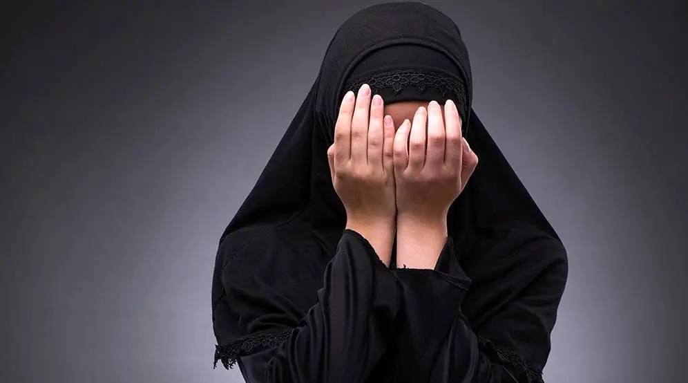 راز سیاهی که زندگی دختر جوان را به تباهی کشاند