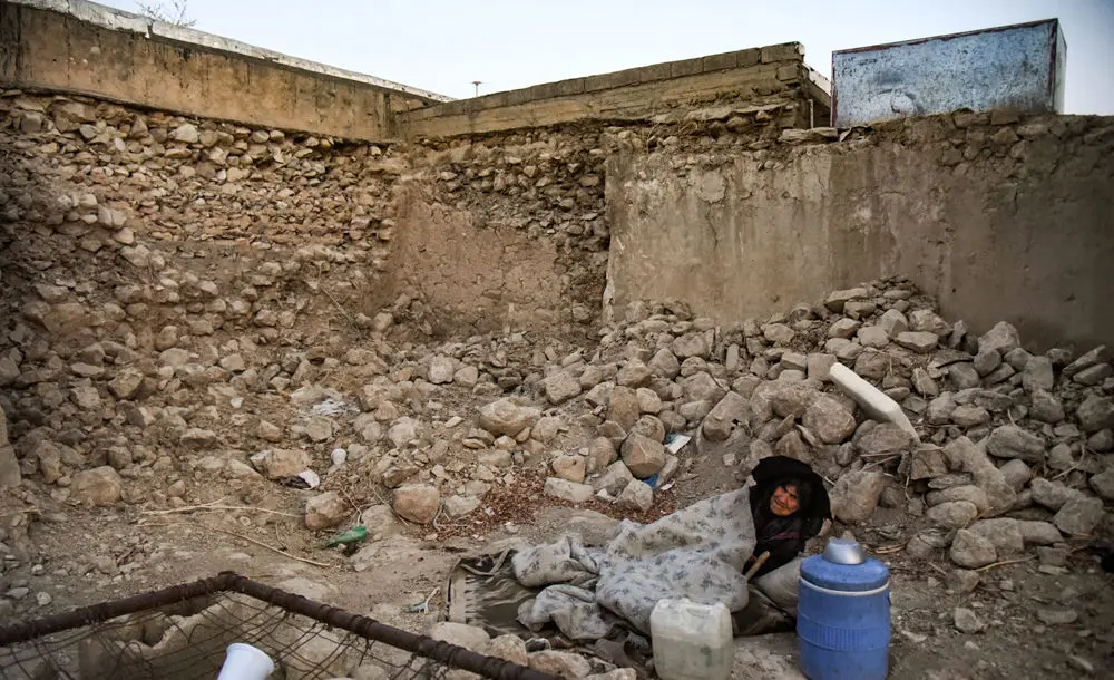 (تصاویر) مردم روستای گل‌گیر مسجدسلیمان پس از زلزله