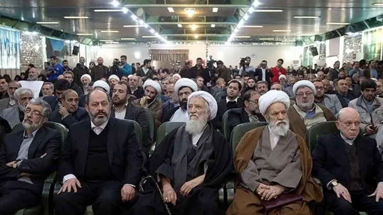انتخابات مجلس یازدهم؛ اصولگرایان مشغول چه کاری هستند؟!