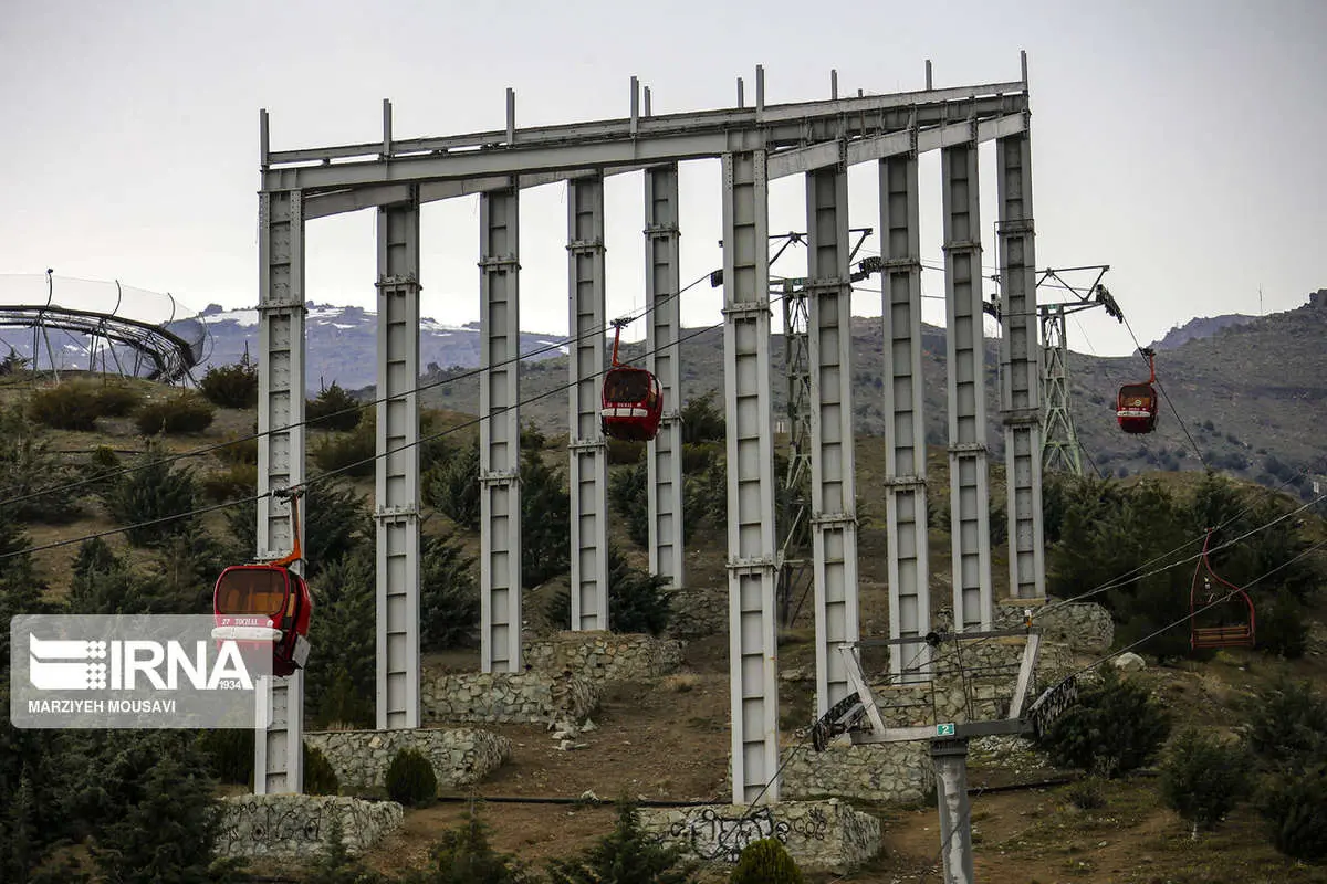 (تصاویر) ورزشهای ماجراجویانه در بام تهران