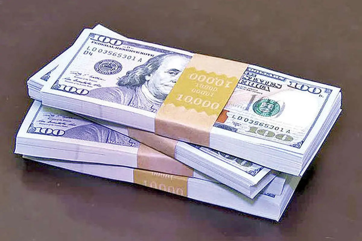 مخاطرات پیشروی بازار دلار