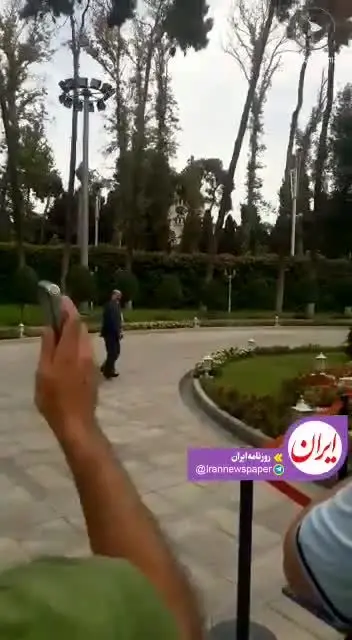 (ویدئو) واکنش عجیب رییس صدا و سیما به تماشای گاندو