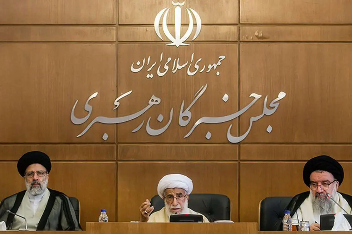 مجلس خبرگان: با انگلیس بخاطر توقیف نفتکش برخورد کنید