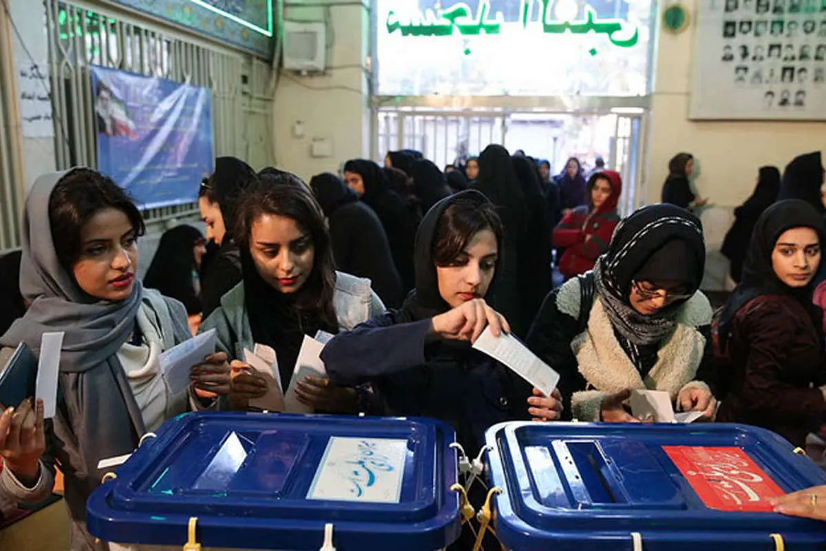 القای "تحریم انتخابات"، تلاش اصولگرایان برای حذف اصلاح طلبان؟!