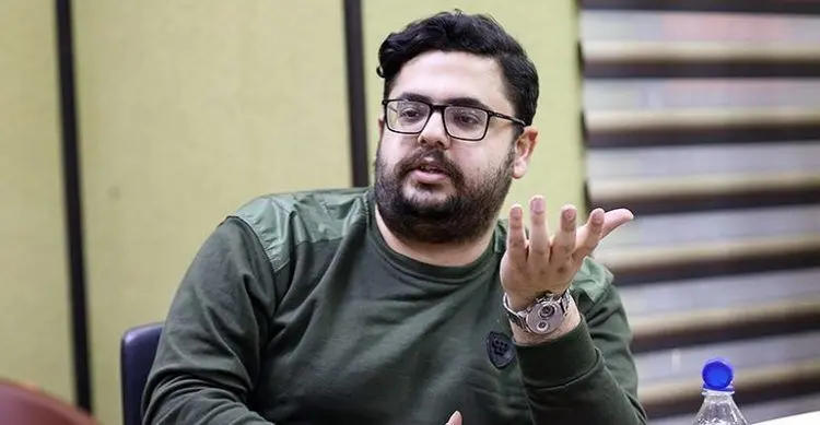اعتراض کارگردان مستند پخش شده درباره احمد شاملو به شبکه ۳