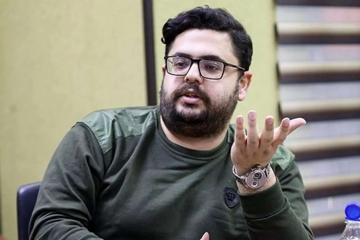 اعتراض کارگردان مستند پخش شده درباره احمد شاملو به شبکه ۳