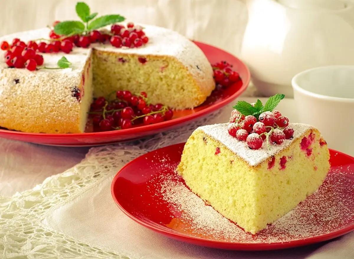طرز تهیه کیک اسفنجی؛ نکات کلیدی برای پخت کیک اسفنجی عالی