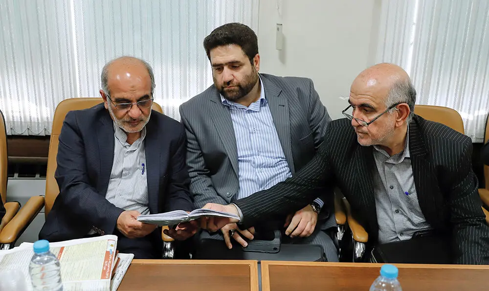 (تصاویر) متهمان پرونده فروش گوشت‌های برزیلی در دادگاه