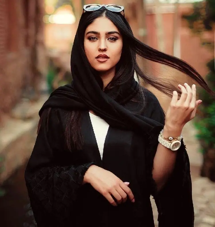 مدل‌های اینستاگرامی از کجا خط می‌گیرند؟
