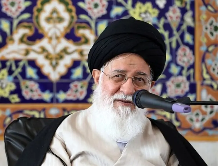 علم الهدی: آخرِ دست در دست دخترها داشتن، اعتیاد است
