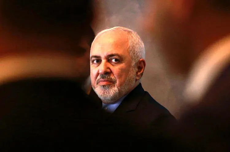 انتقاد روزنامه جمهوری اسلامی از تهمت زنندگان به ظریف
